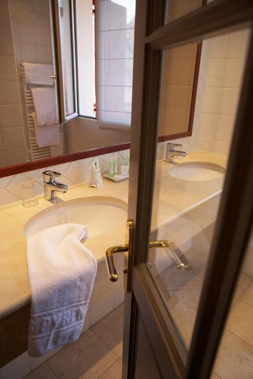 Hotel Des Pyrenees Saint-Jean-Pied-de-Port Kamer foto