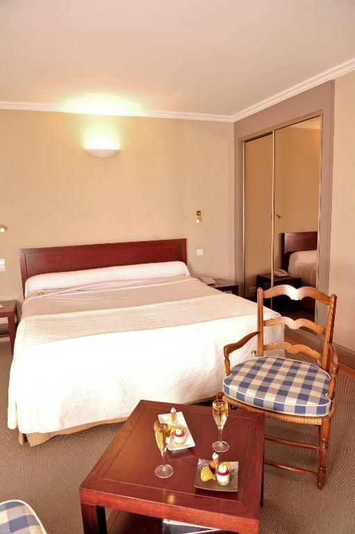 Hotel Des Pyrenees Saint-Jean-Pied-de-Port Kamer foto